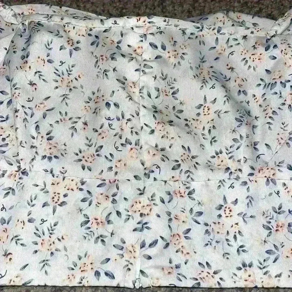 White Floral Print Crop Top - Picture 3 of 3